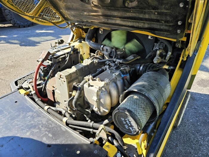 2015 Yale GLC120VX Forklift - Image 10