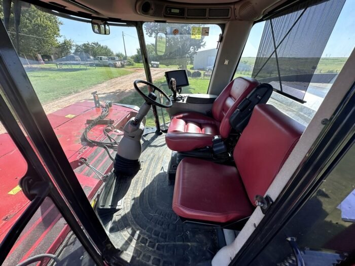 2018 Case IH WD2504 Self-Propelled Windrower - Image 10