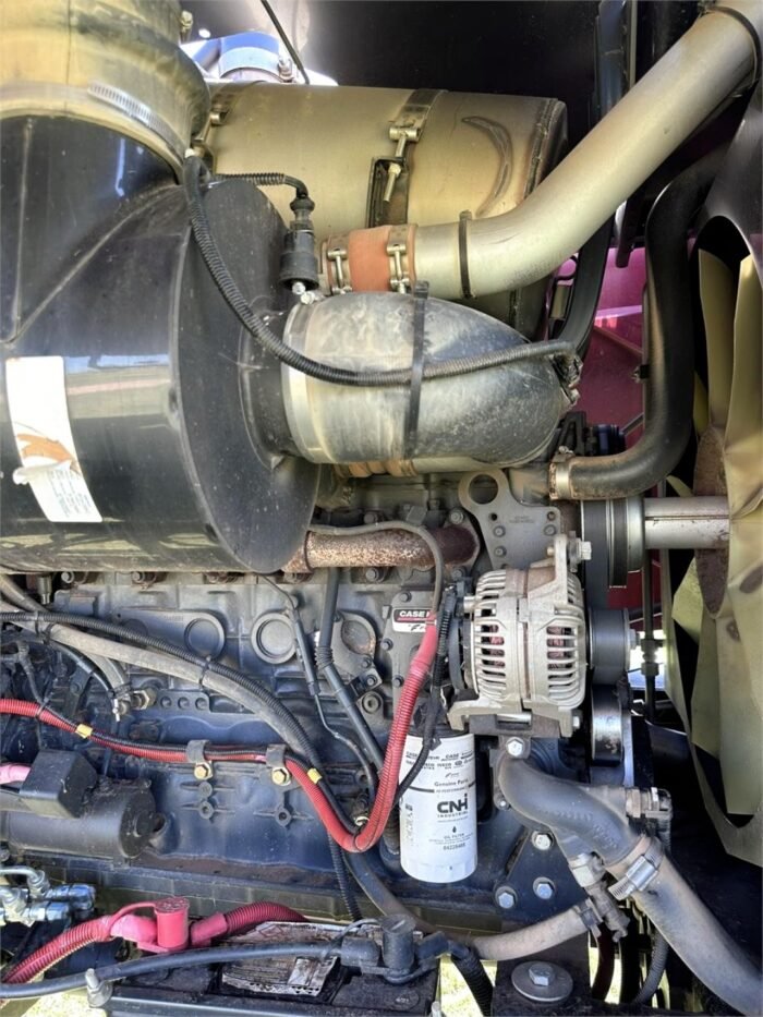 2018 Case IH WD2504 Self-Propelled Windrower - Image 15
