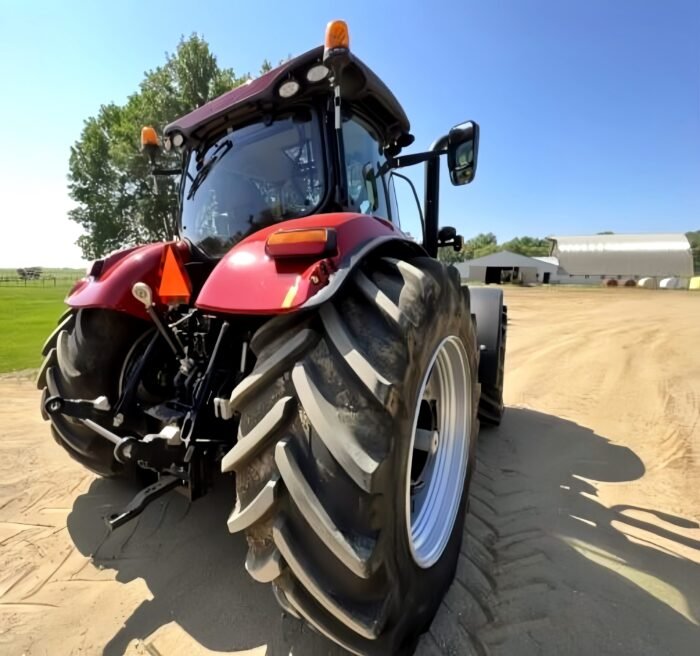 2022 Case IH Puma 185 Tractor - Image 2
