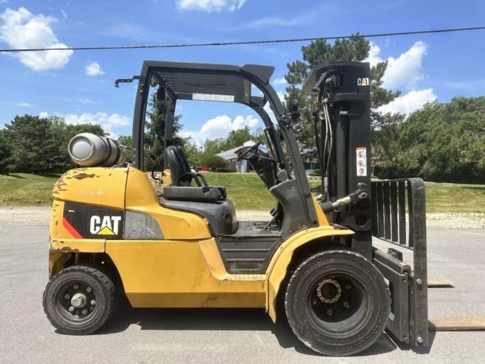 2012 Caterpillar P9000 Pneumatic Tyre Forklift - Image 3