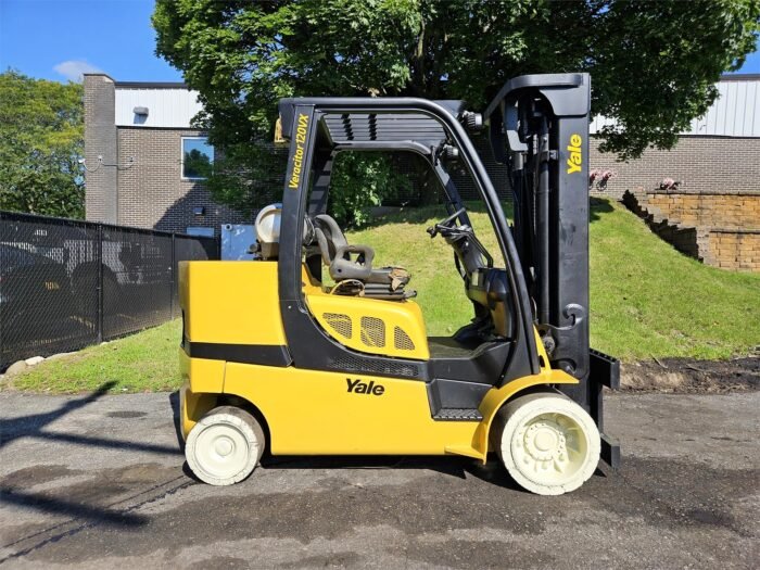 2015 Yale GLC120VX Forklift - Image 3