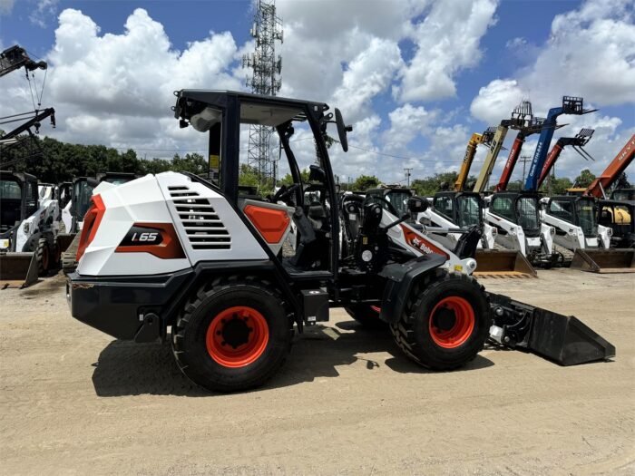 2023 Bobcat L65 Wheel Loader - Image 2