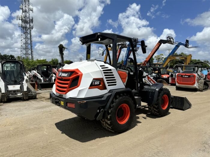 2023 Bobcat L65 Wheel Loader - Image 3