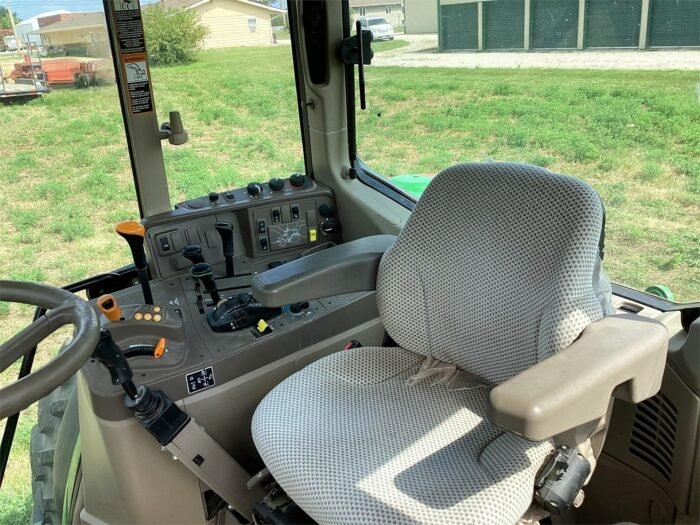 2019 John Deere 6195M Tractor - Image 5