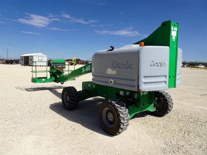 2015 Genie S40 Telescopic Boom Lift - Image 6