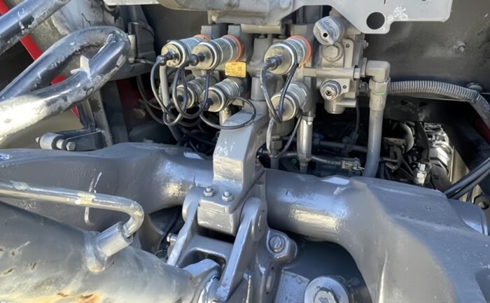 2020 Massey Ferguson  5711D Tractor - Image 8