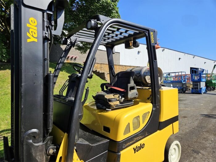 2015 Yale GLC120VX Forklift - Image 8
