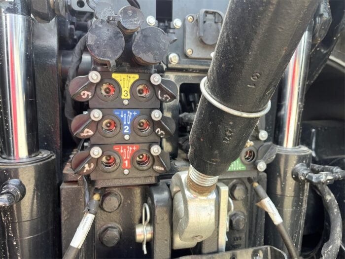 2022 Case IH Magnum 310 AFS CONNECT CVX Tractor - Image 7