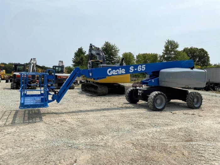 2015 Genie S65 Telescopic Boom Lift - Image 9