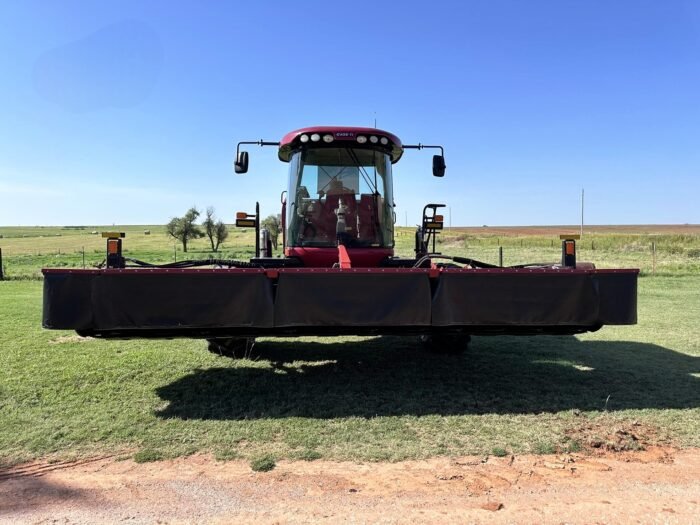 2018 Case IH WD2504 Self-Propelled Windrower - Image 9