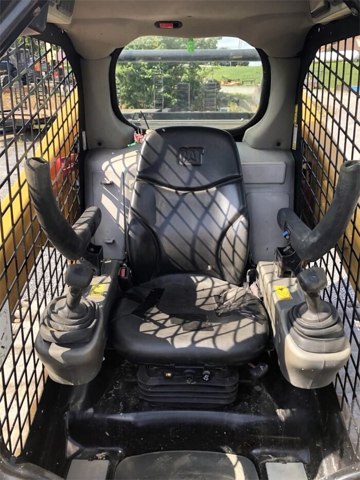 2017 Caterpillar 289D Compact Track Loader - Image 11