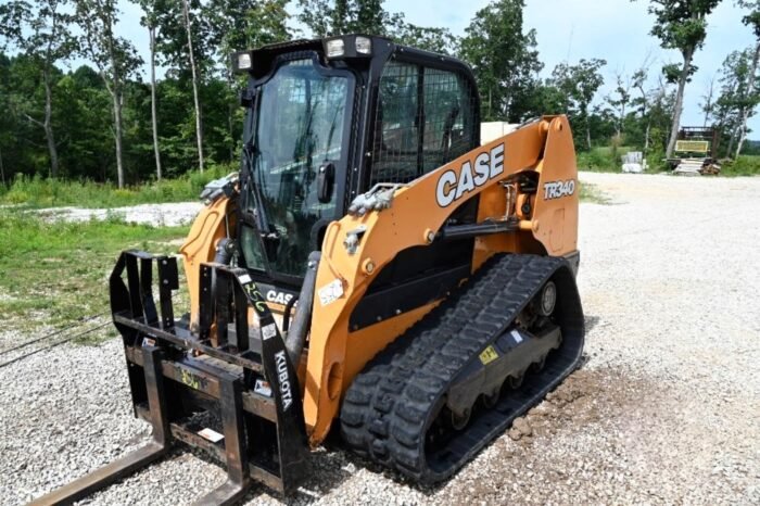 2018 Case TR340 Compact Track Loader with Pallet Fork - Image 8