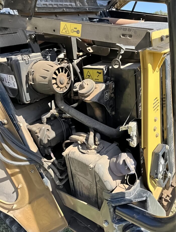 2019 ASV POSI-TRACK RT120F Compact Track Loader - Image 10