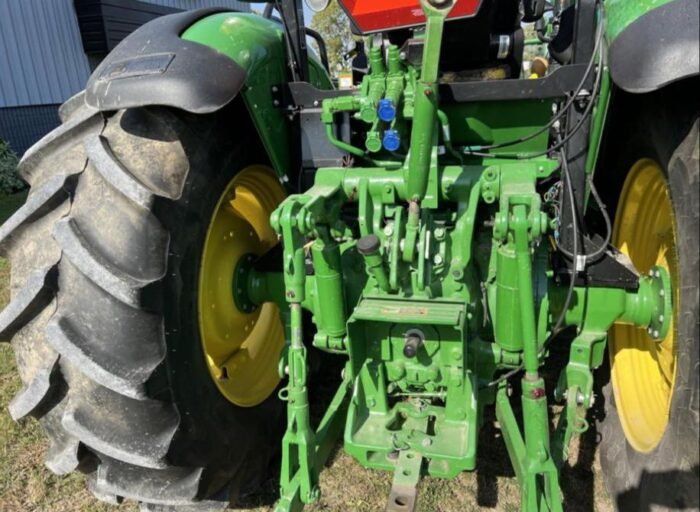 2021 John Deere 5100M Tractor - Image 10
