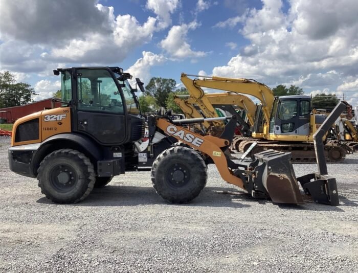 2019 Case 321F Wheel Loader - Image 3