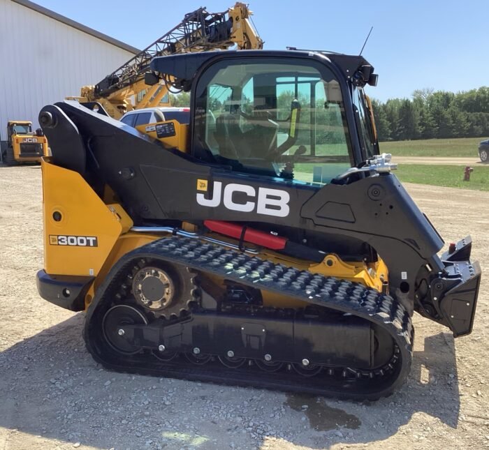 2022 JCB 300T Compact Track Loader - Image 3