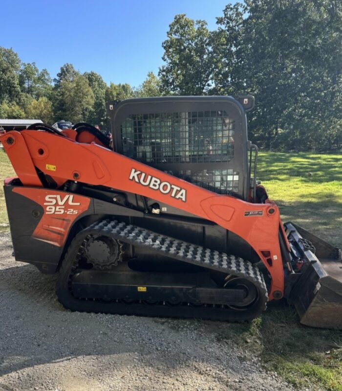 2018 Kubota SVL 95-2 Compact Track Loader - Image 3