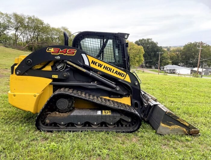 2021 New Holland C345 Compact Track Loader - Image 3