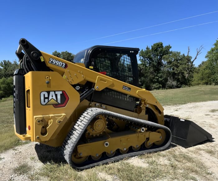 2022 Caterpillar 299D3 Compact Track Loader - Image 3