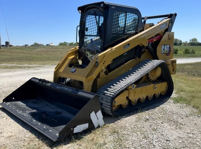 2022 Caterpillar 299D3 Compact Track Loader - Image 6