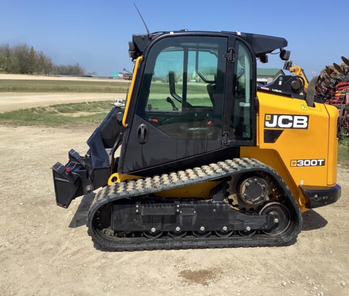 2022 JCB 300T Compact Track Loader - Image 7