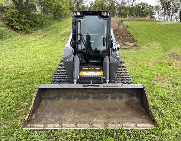 2021 New Holland C345 Compact Track Loader - Image 9