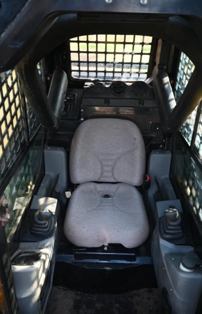 2017 ASV POSI-TRACK RT120  Compact Track Loader - Image 9