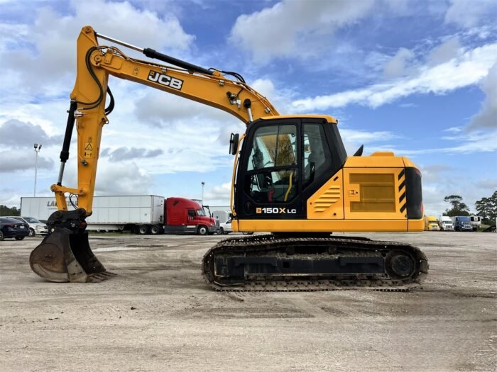 2023 JCB 150X LC Midi Excavator - Image 10