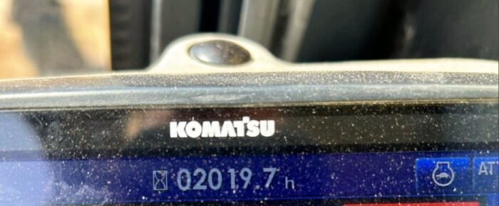 2021 Komatsu PC210-11 Midi Excavator - Image 11