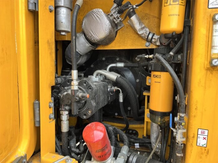 2023 JCB 150X LC Midi Excavator - Image 16