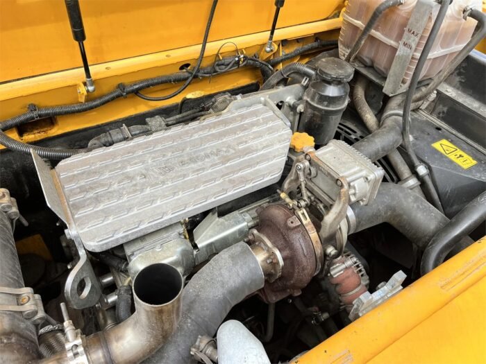 2023 JCB 150X LC Midi Excavator - Image 17