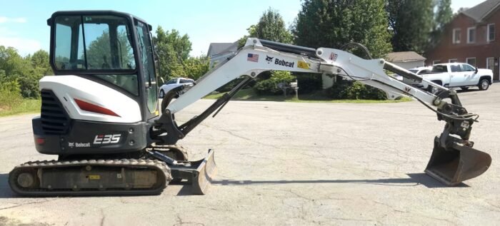 2021 Bobcat E35I Mini Excavator - Image 2