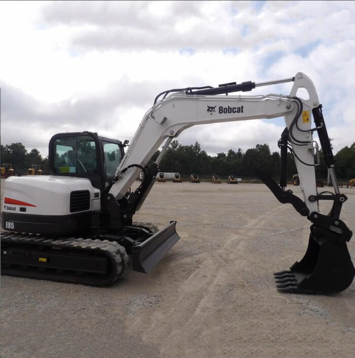 2021 Bobcat E85 Midi Excavator - Image 3