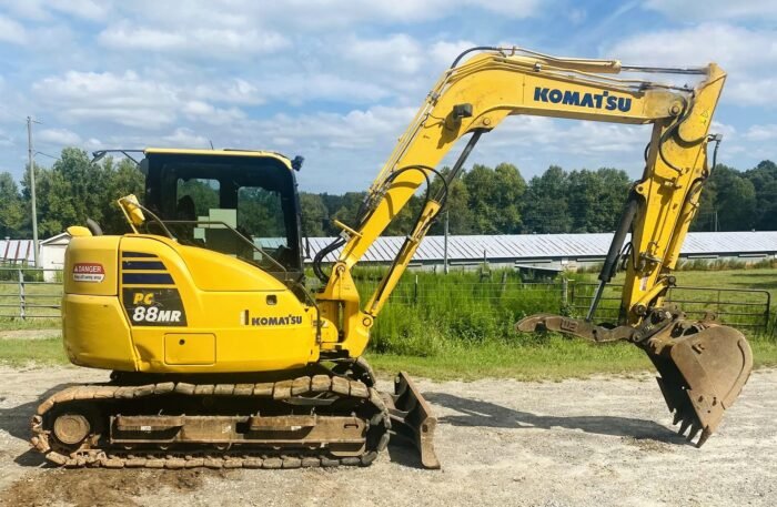 2017 Komatsu PC88MR-10 Midi Excavator - Image 5