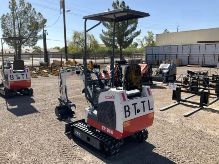 2024 BTTL ET12M-6 Mini  Excavator - Image 4