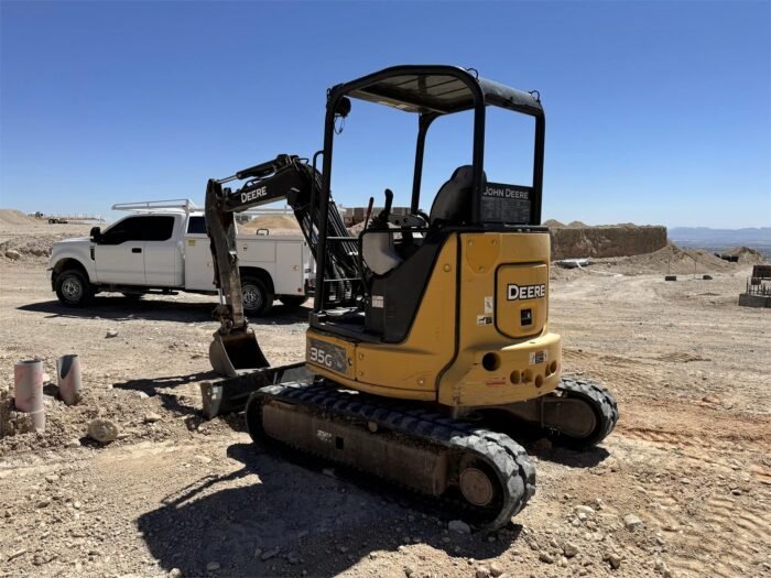 2017 John Deere 35G Mini Excavator - Image 6