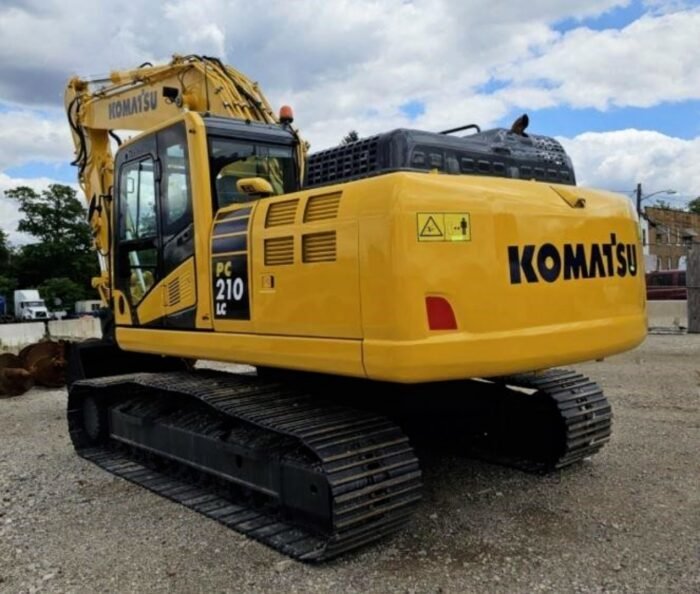 2021 Komatsu PC210-11 Midi Excavator - Image 6