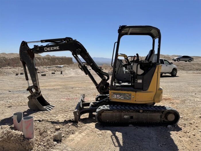 2017 John Deere 35G Mini Excavator - Image 7