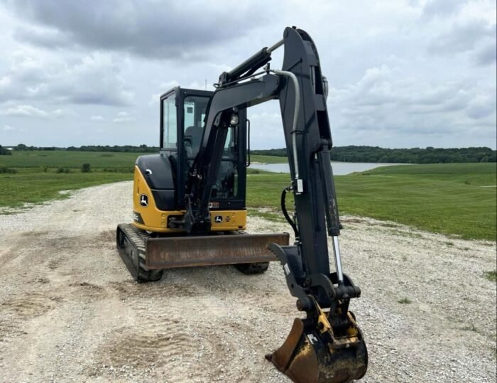 2021 John Deere 35G Compact Mini Excavator - Image 6