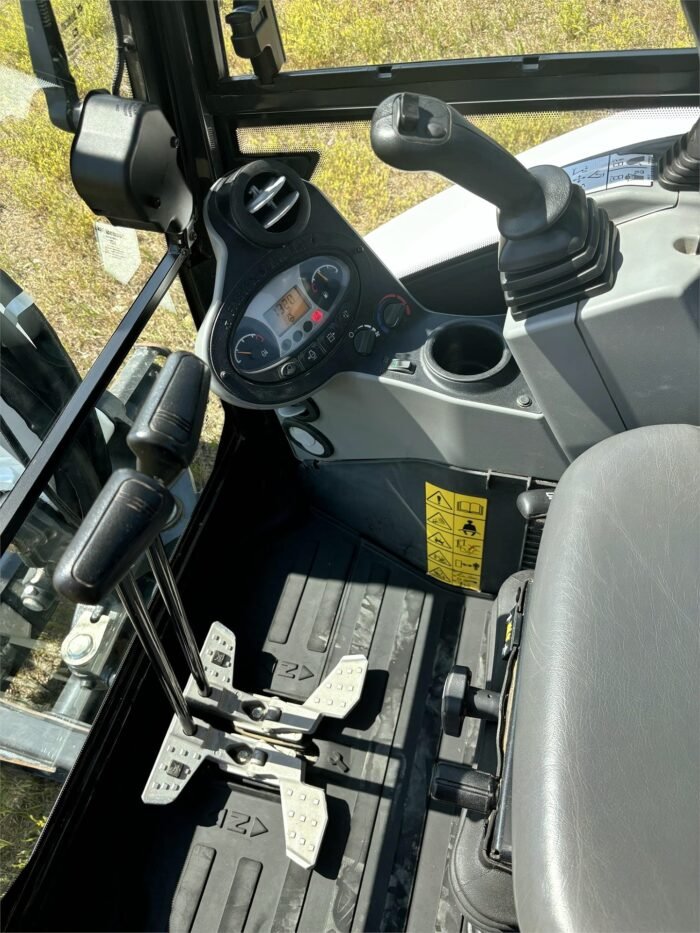 2022 Bobcat E35Z Mini Excavator - Image 8