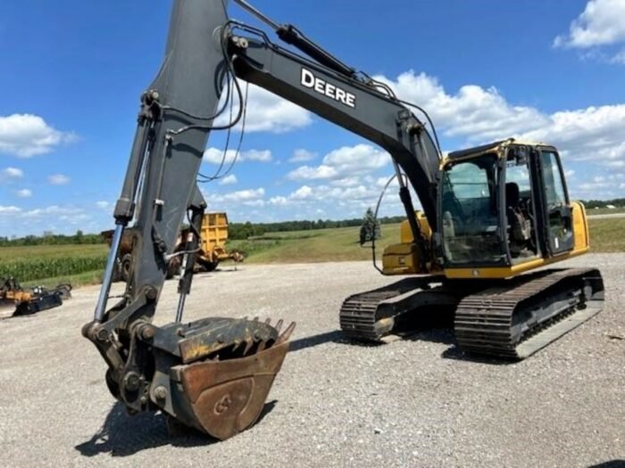 2011 John Deere 120D Midi Excavator - Image 9