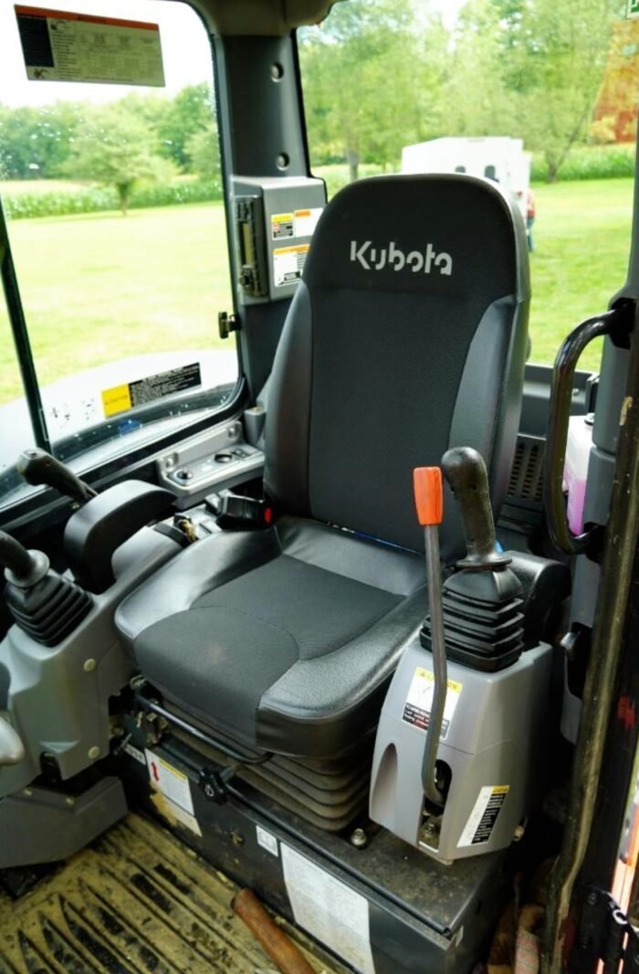 2019 Kubota KX057-4 Compact Mini Excavator - Image 10