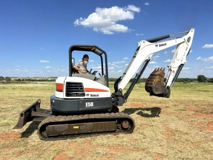 2015 Bobcat E50 Mini Excavator - Image 3