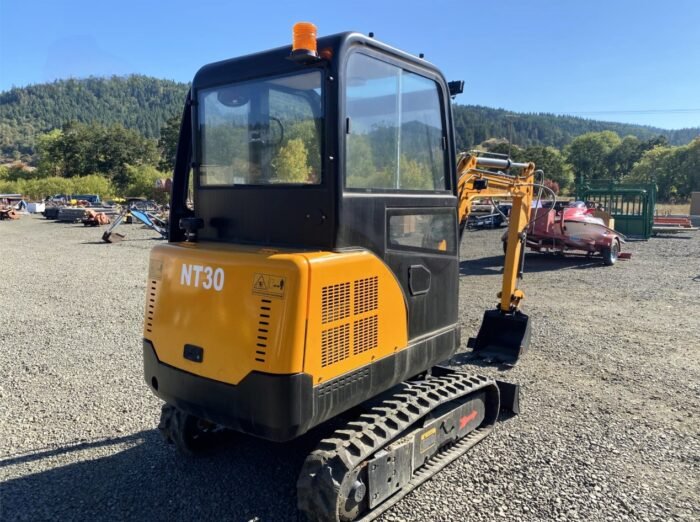 2022 AGROTK NT30 Mini Excavator - Image 3