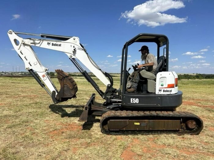 2015 Bobcat E50 Mini Excavator - Image 8