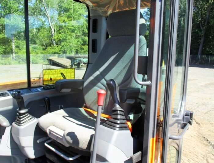 2021 Doosan DX85R-3 Midi Excavator - Image 9